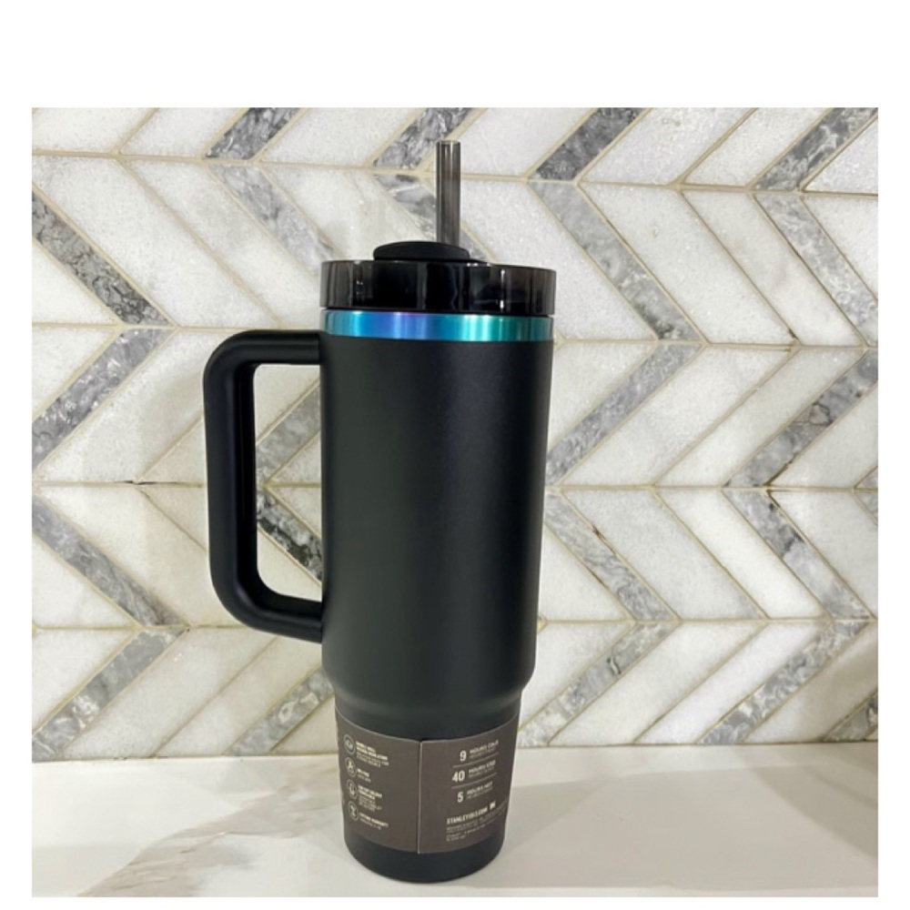 NEW Stanley Black Chroma Tumbler 30 oz - Picture 4 of 5
